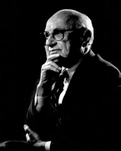 Lire la suite à propos de l’article « L’unique responsabilité sociale de l’entreprise est d’accroître ses profits » : cette maxime de Milton Friedman résiste-t-elle encore à la révolution du bien-être au travail ?